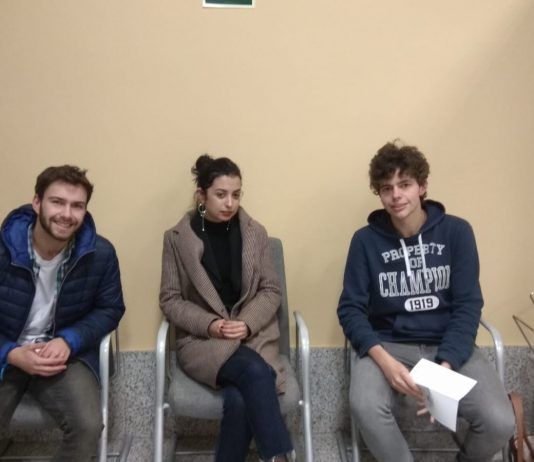 Speakers 2×07 «Yo nunca me he hecho un selfie en unas escaleras mecánicas» SPEAKERS 2X 07 "Yo nunca me he hecho un selfie en unas escaleras mecánicas"