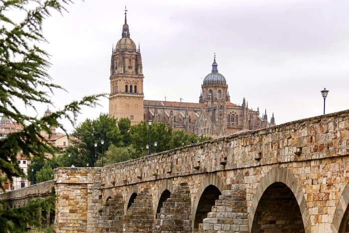 Salamanca Catedral Puente romano Lunes de Aguas 2025 2026