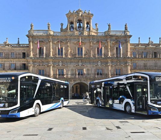 El Ayuntamiento de Salamanca mantendrá en 2026 los descuentos en las tarifas del autobús urbano autobús salamanca bus precio 2025