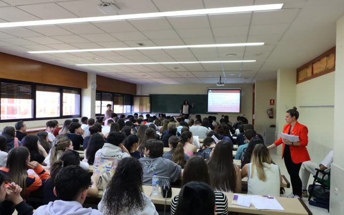 Aula clase grado máster
