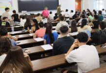 60 grados bajan la nota de corte en el 2º listado presentado por la Universidad de Salamanca Aula Examen Ebau Universidad extraordinaria 2024 Consejos PAU 2025 notas PAU Universidad Salamanca 2025 nuevo grado usal descenso notas corte USAL 2025