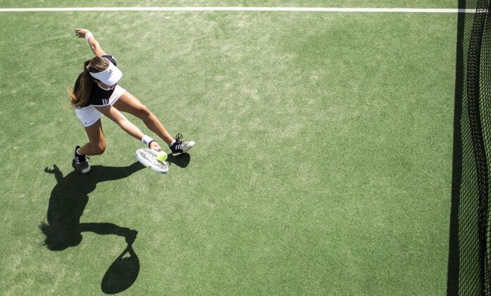 El servicio de deportes de la Universidad de Salamanca realiza cursos de Pádel, Tenis, Golf, Ajedrez , Esgrima y Biodanza para el segundo cuatrimestre del curso