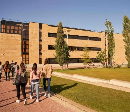 Becas de colaboración USAL 2026/2027: resoluciones provisionales y plazos de alegación Estudiantes campus unamuno Universidad Grado Máster SICUE 2026 2027 Máster Universidad Salamanca 2026 2027 becas de colaboracion USAL 2026 2027