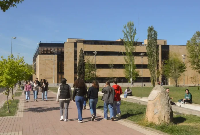 Becas Colaboración USAL 2026 2027