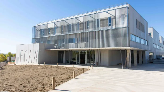 Nueva Facultad ciencias ambientales Veterinaria aula facultad ciencias ambientales inauguración